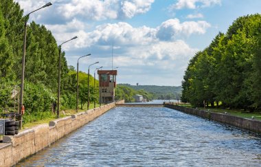 Eski nehir ağ geçidi