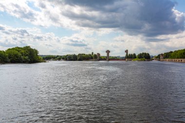 Eski nehir ağ geçidi