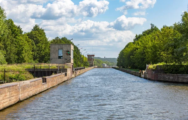 Old river gateway — Stock Photo, Image