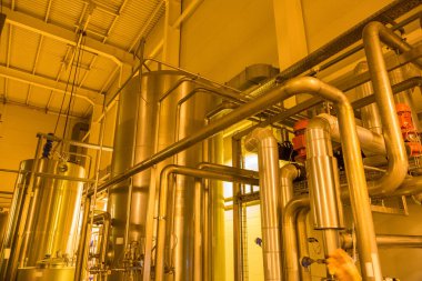 Fabrika mağazalarda bira üretimi için donatım