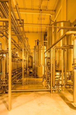 Fabrika mağazalarda bira üretimi için donatım