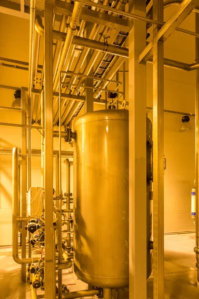 Fabrika mağazalarda bira üretimi için donatım