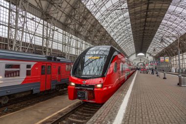 Rusya iki katlı yüksek hızlı Aeroexpress ilk