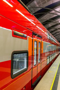 Rusya iki katlı yüksek hızlı Aeroexpress ilk
