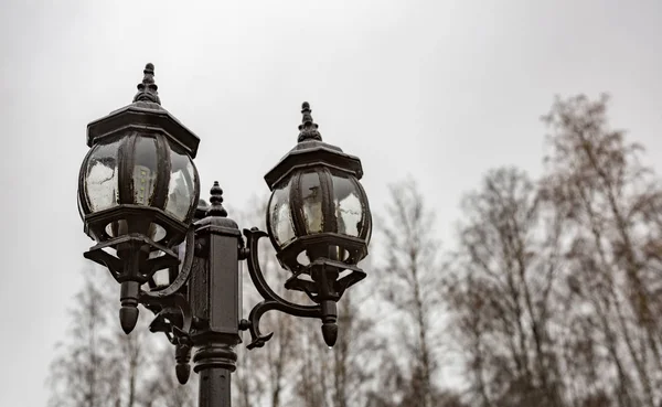 Černé pouliční lampa — Stock fotografie