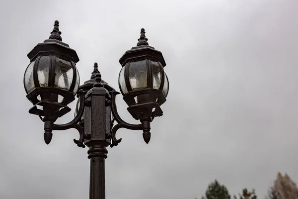 Fekete utcai lámpa — Stock Fotó