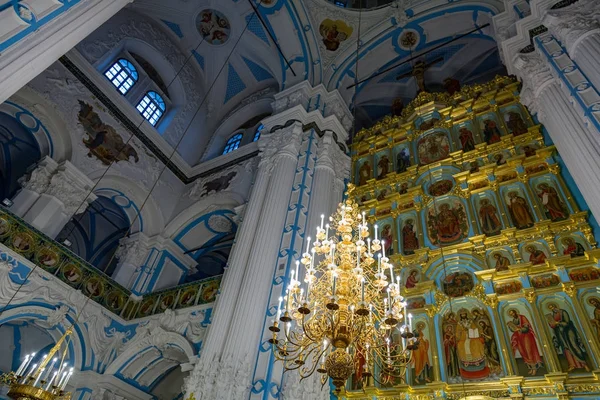 Dentro de la Catedral de la Resurrección del Monasterio de la Nueva Jerusalén, Istra, Rusia —  Fotos de Stock