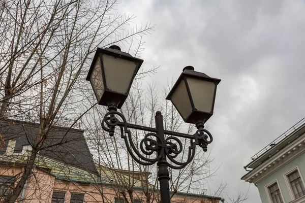 Zwarte straat lamp — Stockfoto