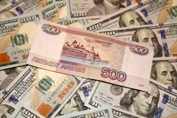 Dollar och rubel — Stockfoto