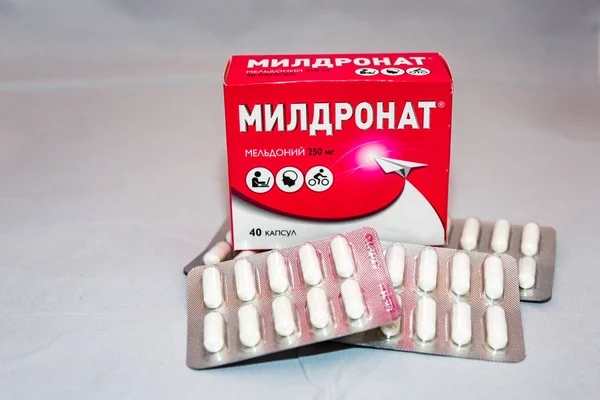 Meldonium droga adicionada à lista proibida da Agência Mundial Anti-Doping. Pacote russo — Fotografia de Stock
