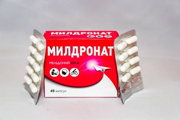La droga Meldonium se añadió a la lista prohibida de la Agencia Mundial Antidopaje. Paquete ruso —  Fotos de Stock