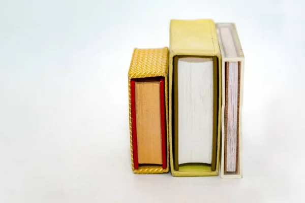 Books on a white background — Stock Photo, Image