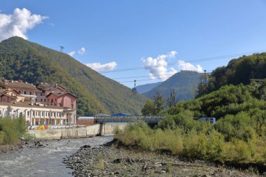 Krasnaya Polyana tatil köyünün Cableway 'i. Soçi, Rusya