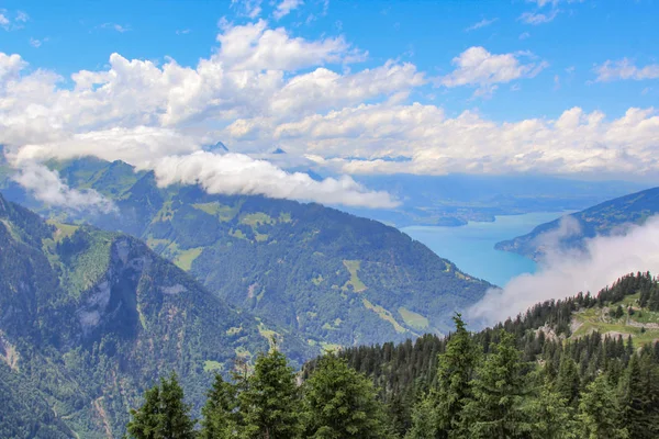 Malowniczy widok na Alpy Szwajcarskie — Zdjęcie stockowe