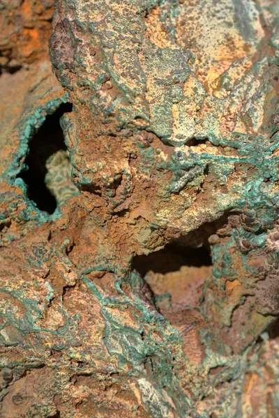 Jeoloji müzesindeki doğal taş dokusu.