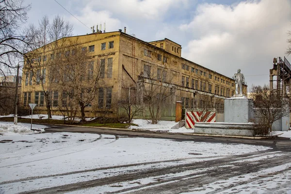 Território abandonado da fábrica de aviões. Moscovo — Fotografia de Stock