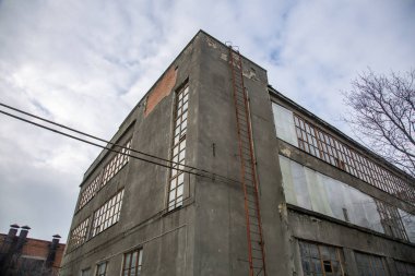Uçak fabrikasının terk edilmiş binası. Moskova