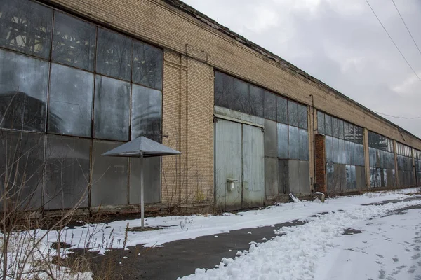 Abandoned building of the aircraft factory. Moscow — Stock Photo, Image