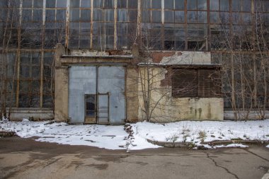 Uçak fabrikasının terk edilmiş binası. Moskova