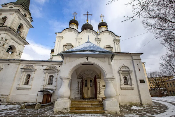 Templo do Santo Príncipe Vladimir. Moscou, Rússia — Fotografia de Stock