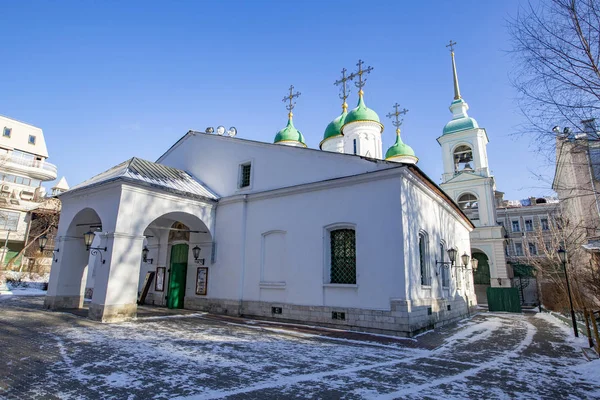 Temple of the Life-Giving Trinity In Sheets (em inglês). Moscou, Rússia — Fotografia de Stock