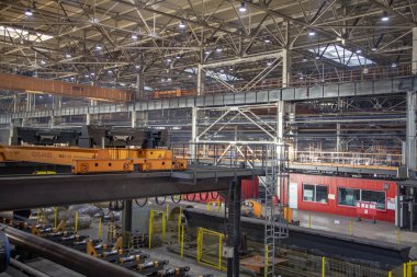 Gaz boru fabrikasının sanayi atölyesi