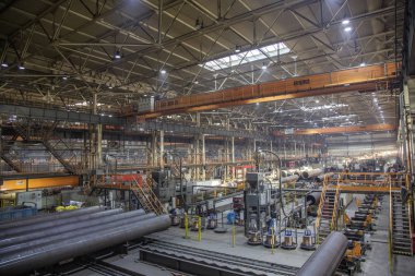 Gaz boru fabrikasının sanayi atölyesi