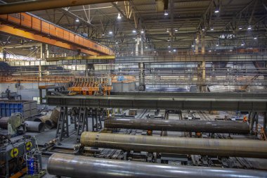 Gaz boru fabrikasının sanayi atölyesi