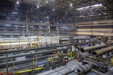 Gaz boru fabrikasının sanayi atölyesi