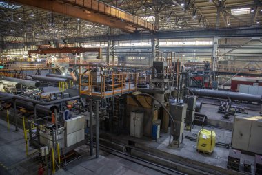 Gaz boru fabrikasının sanayi atölyesi