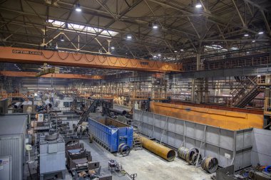 Gaz boru fabrikasının sanayi atölyesi