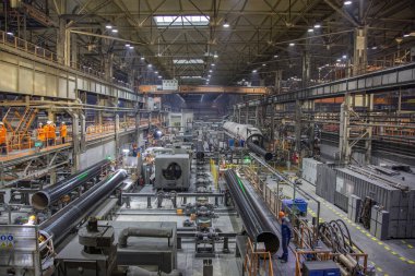 Gaz boru fabrikasının sanayi atölyesi