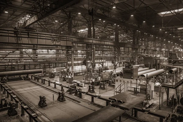 Industriverkstad för en gasrörsfabrik — Stockfoto