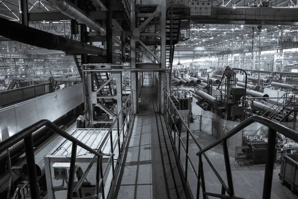 Industrielle Werkstatt einer Gasrohrfabrik — Stockfoto