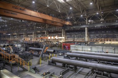 Gaz boru fabrikasının sanayi atölyesi