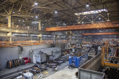 Gaz boru fabrikasının sanayi atölyesi