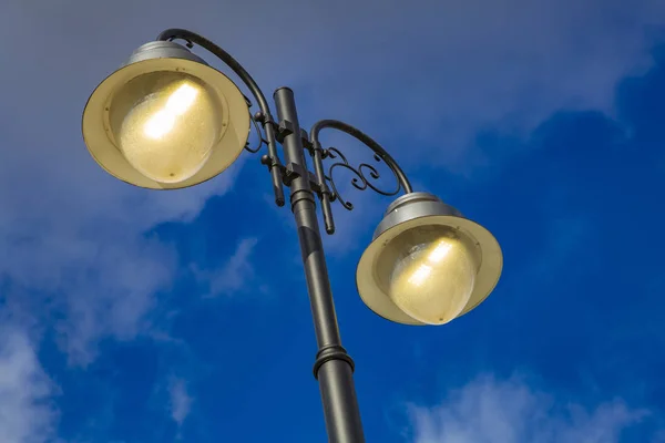 Vintage Black Iron Lantern City Street — Stock Photo, Image