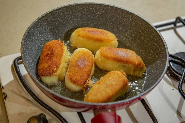 Appetizing Cutlets Potato Stuffed Mushrooms Fried Vegetable Oil — Stock Photo, Image