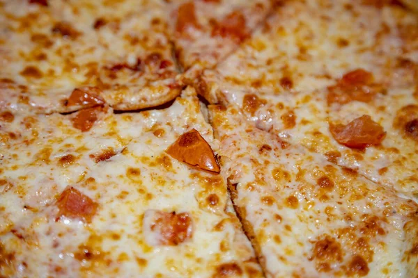Texturerad Ostpizza Med Kryddor Hembakat Färskt Bakrecept — Stockfoto