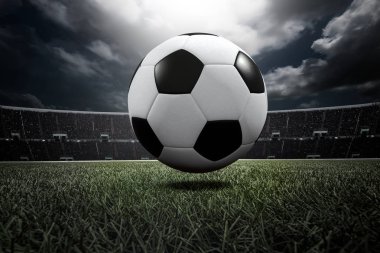 Maçtan önce taraftarları olan stadyum futbolu.