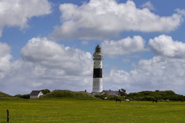 Sylt - Kampen Deniz Feneri 'nin arka tarafına bakan ilk yangın Mart 1856' da görüldü ve bu fenerin orijinal adı Kızıl Kayalık, Schleswig-Holstein, Almanya, 07.06.2015