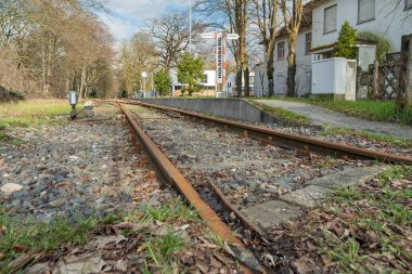 Krefeld-Huels-Up Demiryolu platformu ve Krefeld 'in tarihi buhar treni olan Kuzey Ren Vestfalyası için raylar 08.03.2019