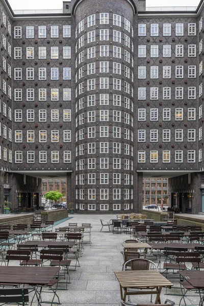 Hamburg Widok Sprinkenhof Jest Dziewięciopiętrowy Budynek Biurowy Hamburgu Kontorhausviertel Zbudowany — Zdjęcie stockowe