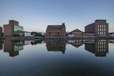 Duisburg - Sunset, North Rhine Westphalia, Almanya, Duisburg, 09.09.2016 'dan sonra İç Limana Bakış