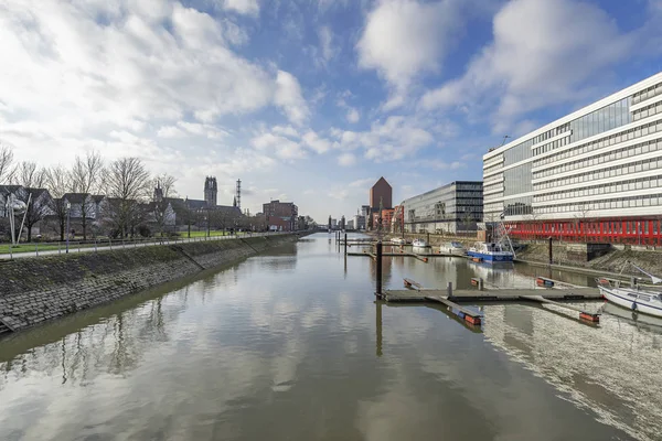 Duisburg Vista Verso Marina Verso Schwanentor Bridge Renania Settentrionale Vestfalia — Foto Stock