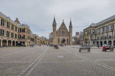 Lahey - Kanallarla çevrili ve kuzeyde Hofvijver, kale göleti, Güney Hollanda, Hollanda, Lahey, 17.04.201