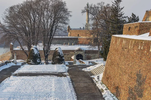 Βελιγράδι Άποψη Του Φρουρίου Του Βελιγραδίου Αργά Απόγευμα Χιόνι Βελιγράδι — Φωτογραφία Αρχείου