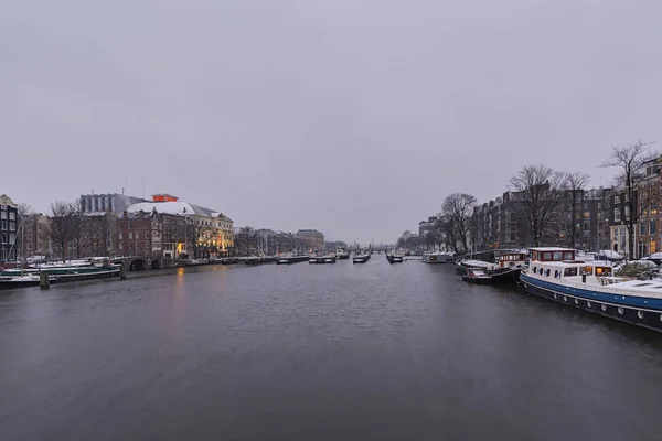 Amsterdam View Royal Theatre Carree Bij Wintertime River Amstel Watergate — Stockfoto