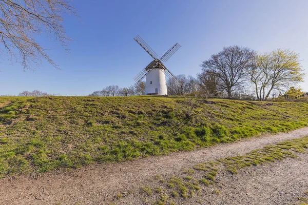 Krefeld Traar Front View Egelsberg Mill Την Άνοιξη Βόρεια Ρηνανία — Φωτογραφία Αρχείου