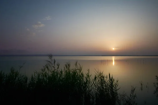 Reflexões Pôr Sol Lagoa — Fotografia de Stock